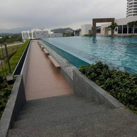Ss Condostay Residensi Lili, Nilai Nearby Klia, Usim - Infinity Pool, Wifi, Smart Tv Buitenkant foto