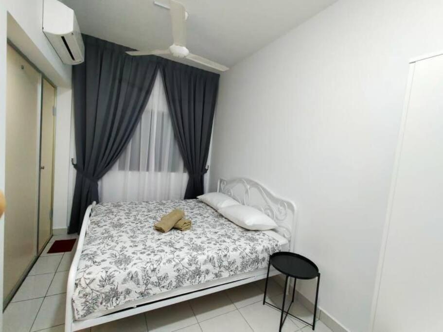 Ss Condostay Residensi Lili, Nilai Nearby Klia, Usim - Infinity Pool, Wifi, Smart Tv Buitenkant foto