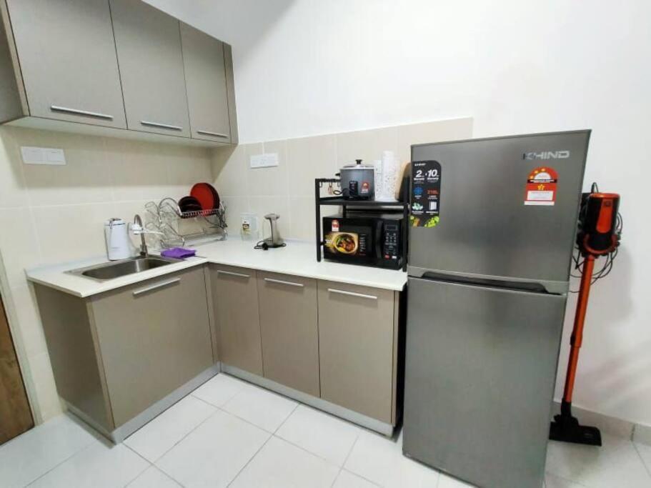 Ss Condostay Residensi Lili, Nilai Nearby Klia, Usim - Infinity Pool, Wifi, Smart Tv Buitenkant foto