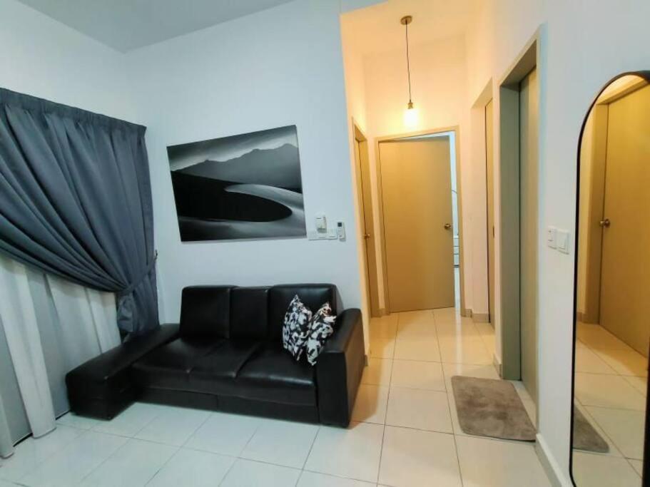 Ss Condostay Residensi Lili, Nilai Nearby Klia, Usim - Infinity Pool, Wifi, Smart Tv Buitenkant foto