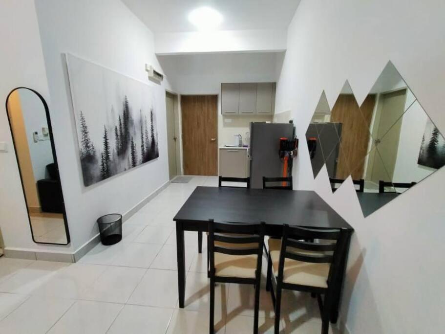 Ss Condostay Residensi Lili, Nilai Nearby Klia, Usim - Infinity Pool, Wifi, Smart Tv Buitenkant foto