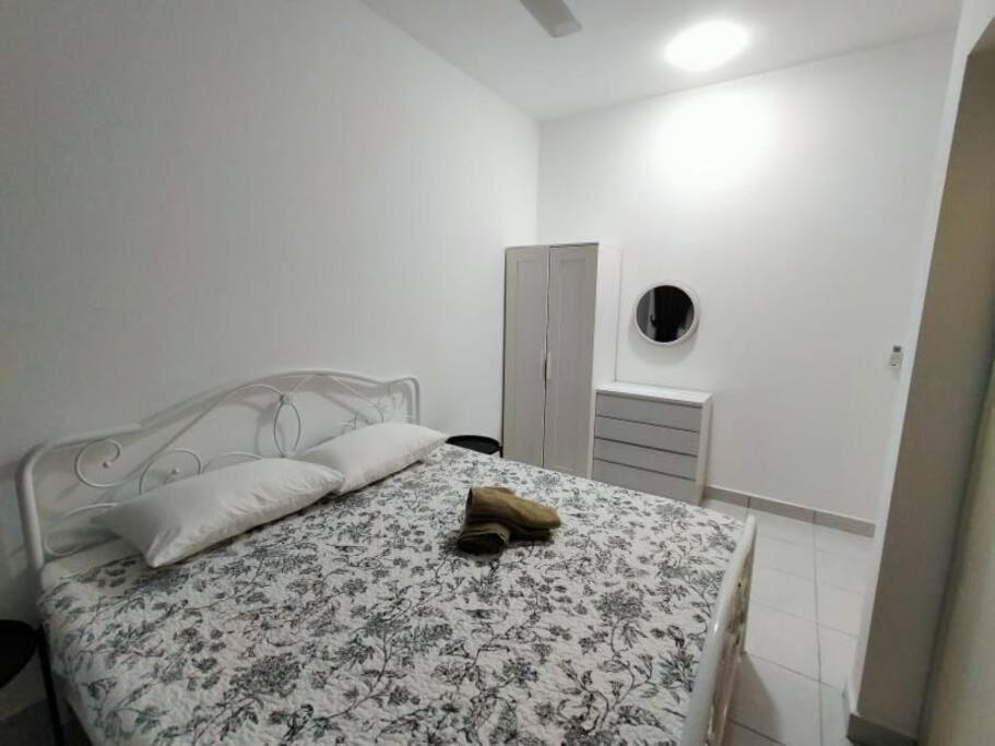 Ss Condostay Residensi Lili, Nilai Nearby Klia, Usim - Infinity Pool, Wifi, Smart Tv Buitenkant foto